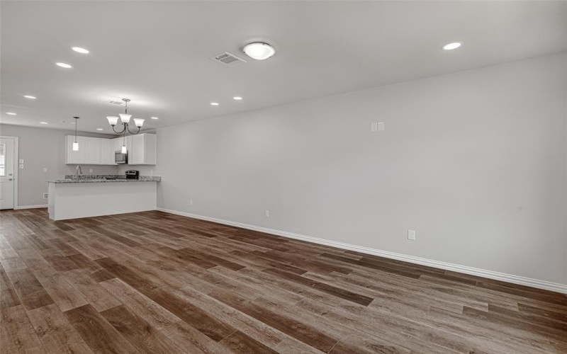 5840 Eastland Street, Fort Worth, TX 76119, 2 Bedrooms Bedrooms, ,2 BathroomsBathrooms,Residential,For Sale,5840 Eastland Street,20969506