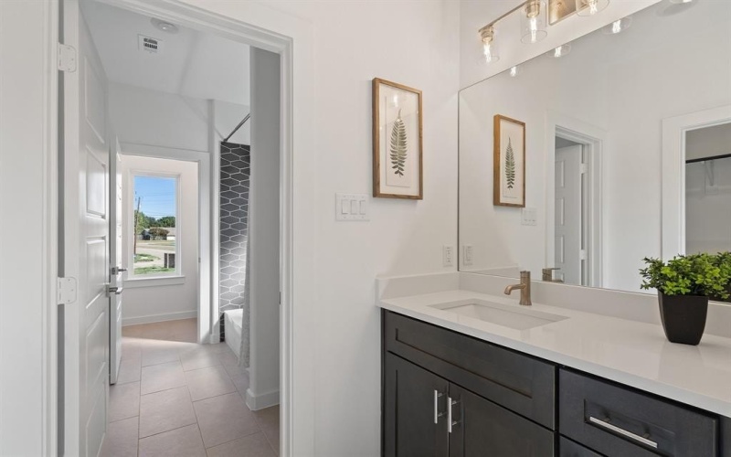 2105 Oak Haven Court, Garland, TX 75044, 4 Habitaciones Habitaciones , ,3 BañosBaños,Residential,En Venta,2105 Oak Haven Court,0,20969544
