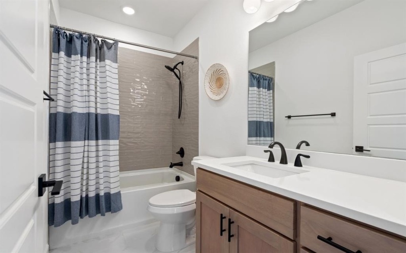 2129 Oak Haven Court, Garland, TX 75044, 4 Habitaciones Habitaciones , ,3 BañosBaños,Residential,En Venta,2129 Oak Haven Court,0,20969552