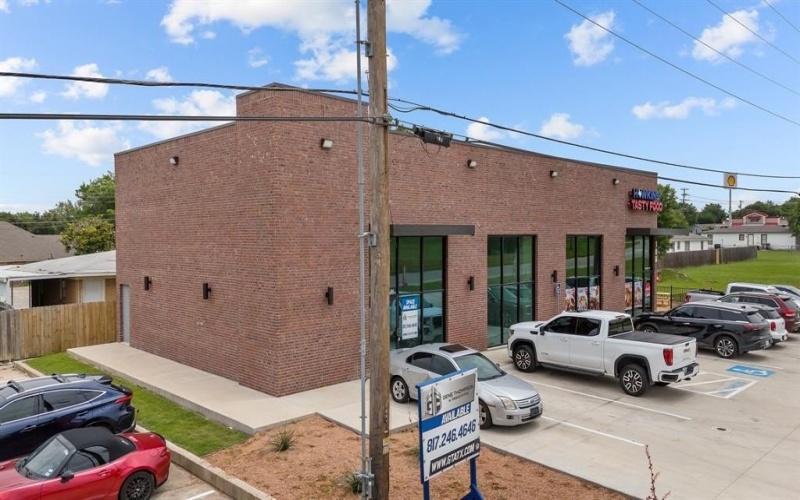 108 N Jim Wright Freeway #102, White Settlement, TX 76108, ,Other,For Sale,108 N Jim Wright Freeway,20961260