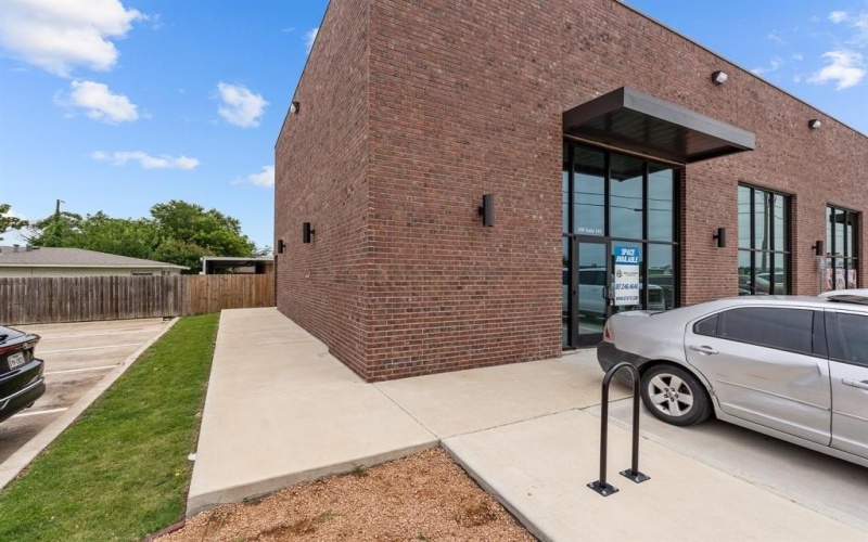 108 N Jim Wright Freeway #102, White Settlement, TX 76108, ,Other,For Sale,108 N Jim Wright Freeway,20961260