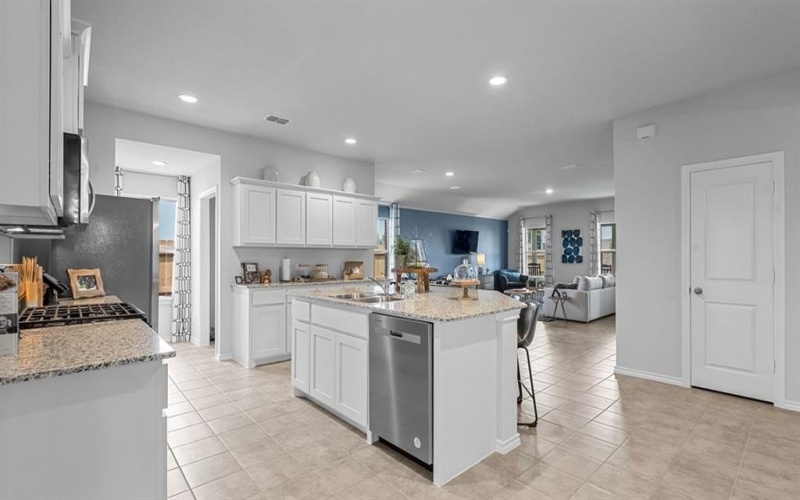 2128 RANGER HILL Avenue, Fort Worth, TX 76108, 4 Bedrooms Bedrooms, ,2 BathroomsBathrooms,Residential,For Sale,2128 RANGER HILL Avenue,20963765