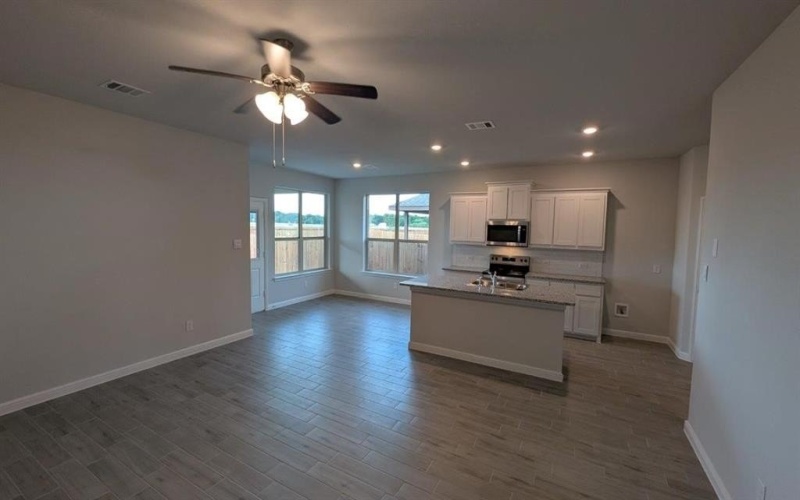 1001 TRACTION Trail, Cleburne, TX 76031, 4 Habitaciones Habitaciones , ,2 BañosBaños,Residential,En Venta,1001 TRACTION Trail,20967121