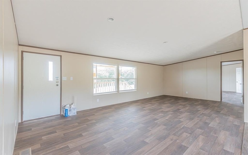 320 Denton Heights Lane, Weatherford, TX 76085, 5 Bedrooms Bedrooms, ,3 BathroomsBathrooms,Residential,For Sale,320 Denton Heights Lane,20967154