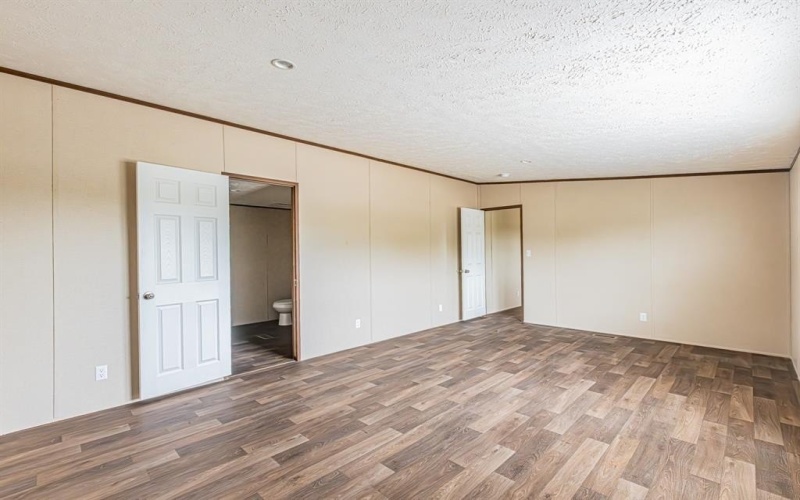 320 Denton Heights Lane, Weatherford, TX 76085, 5 Bedrooms Bedrooms, ,3 BathroomsBathrooms,Residential,For Sale,320 Denton Heights Lane,20967154