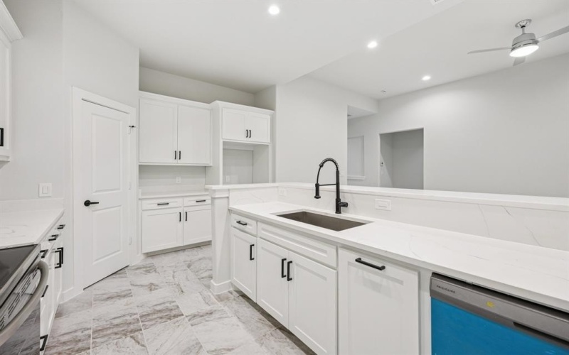 2716 E 12th Street, Fort Worth, TX 76111, 4 Bedrooms Bedrooms, ,2 BathroomsBathrooms,Residential,For Sale,2716 E 12th Street,0,20967216