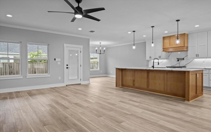 13017 Rainier, Woodway, TX 76712, 4 Bedrooms Bedrooms, ,3 BathroomsBathrooms,Residential,For Sale,13017 Rainier,20967533