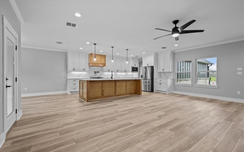 13017 Rainier, Woodway, TX 76712, 4 Bedrooms Bedrooms, ,3 BathroomsBathrooms,Residential,For Sale,13017 Rainier,20967533