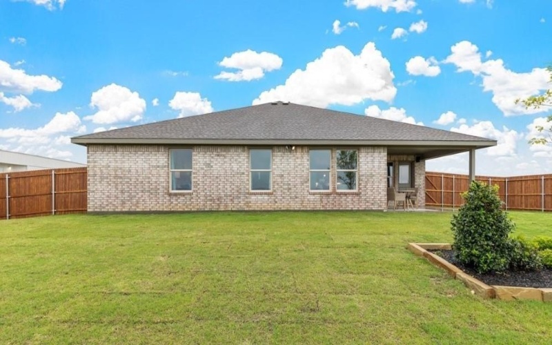 1266 QUARTZITE Street, Cedar Hill, TX 75104, 4 Habitaciones Habitaciones , ,2 BañosBaños,Residential,En Venta,1266 QUARTZITE Street,20967577