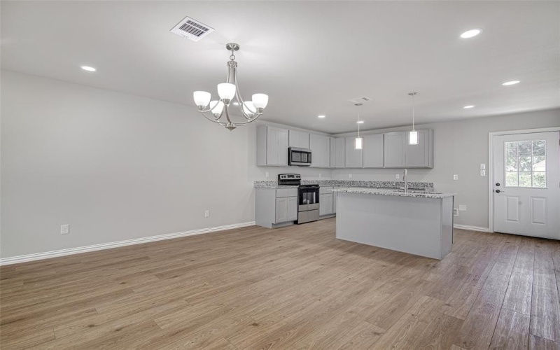 5836 Eastland Street, Fort Worth, TX 76119, 3 Bedrooms Bedrooms, ,2 BathroomsBathrooms,Residential,For Sale,5836 Eastland Street,20967842
