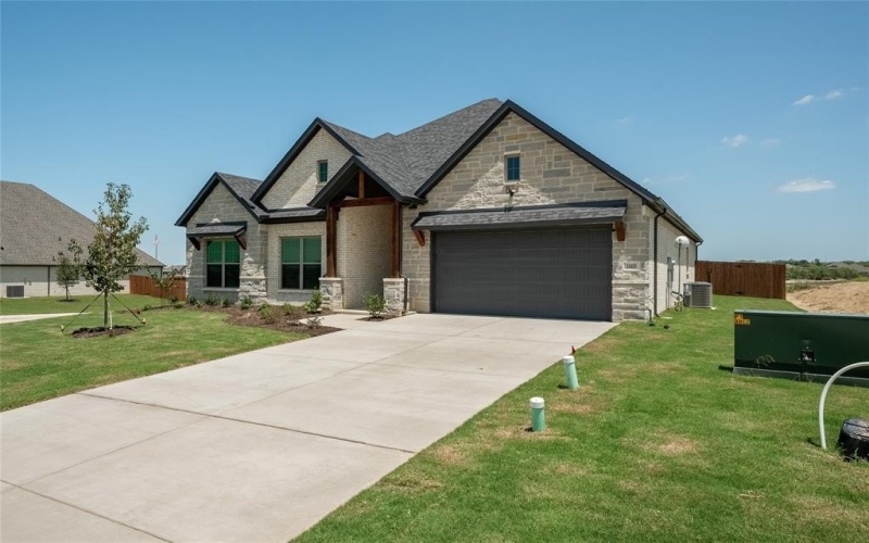 10405 Livestock Avenue, Venus, TX 76084, 3 Bedrooms Bedrooms, ,2 BathroomsBathrooms,Residential,For Sale,10405 Livestock Avenue,20968230
