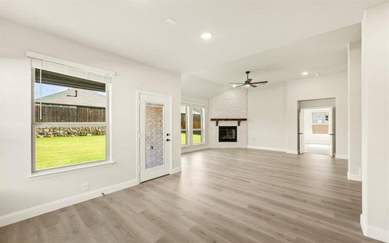 325 Atlas Cedar Drive, Glenn Heights, TX 75154, 4 Bedrooms Bedrooms, ,3 BathroomsBathrooms,Residential,For Sale,325 Atlas Cedar Drive,20968346