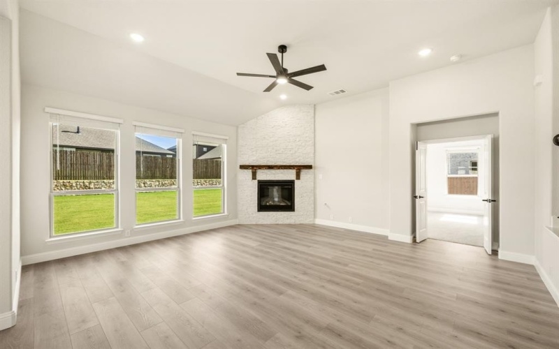 325 Atlas Cedar Drive, Glenn Heights, TX 75154, 4 Bedrooms Bedrooms, ,3 BathroomsBathrooms,Residential,For Sale,325 Atlas Cedar Drive,20968346