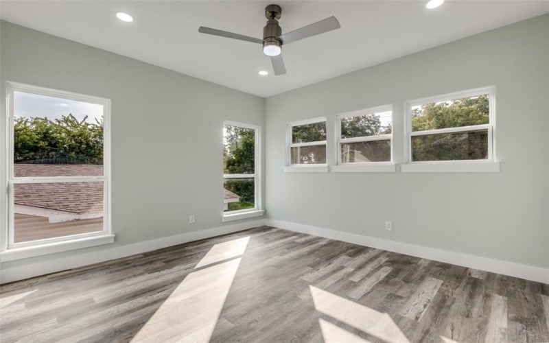 2417 Felton Court, Dallas, TX 75215, 4 Bedrooms Bedrooms, ,3 BathroomsBathrooms,Residential,For Sale,2417 Felton Court,0,20968465
