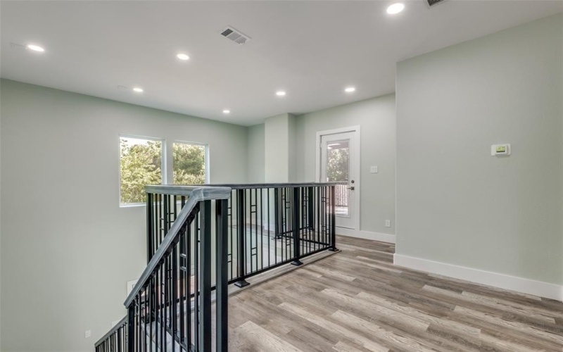 2417 Felton Court, Dallas, TX 75215, 4 Bedrooms Bedrooms, ,3 BathroomsBathrooms,Residential,For Sale,2417 Felton Court,0,20968465