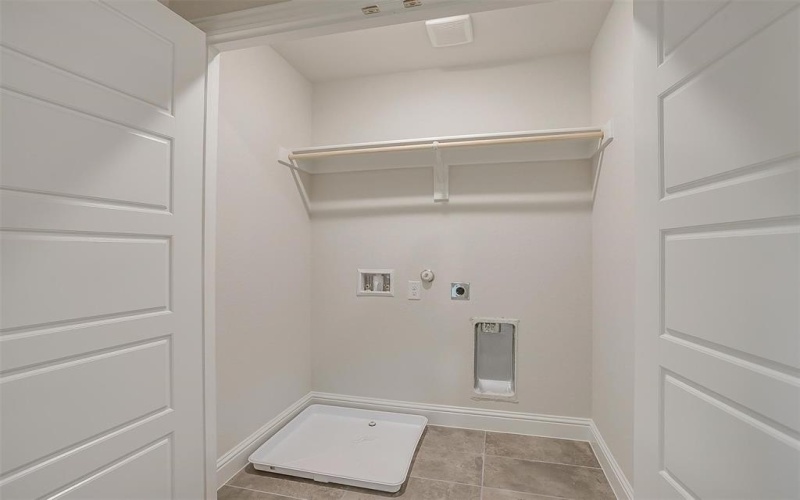 6815 Robert Reed Drive, Arlington, TX 76001, 3 Habitaciones Habitaciones , ,2 BañosBaños,Residential,En Venta,6815 Robert Reed Drive,0,20968605