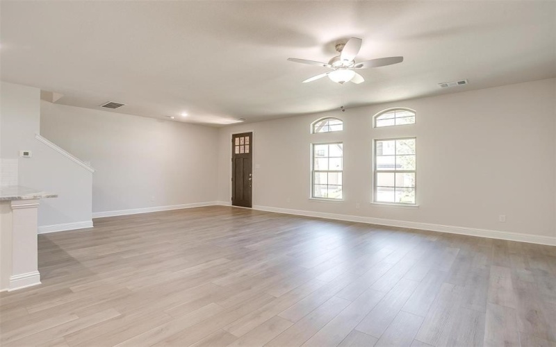 6815 Robert Reed Drive, Arlington, TX 76001, 3 Habitaciones Habitaciones , ,2 BañosBaños,Residential,En Venta,6815 Robert Reed Drive,0,20968605