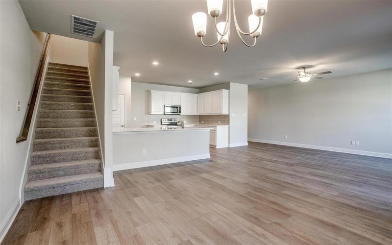 6817 Robert Reed Drive, Arlington, TX 76001, 3 Bedrooms Bedrooms, ,2 BathroomsBathrooms,Residential,For Sale,6817 Robert Reed Drive,0,20968614