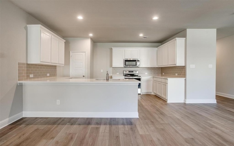 6817 Robert Reed Drive, Arlington, TX 76001, 3 Bedrooms Bedrooms, ,2 BathroomsBathrooms,Residential,For Sale,6817 Robert Reed Drive,0,20968614