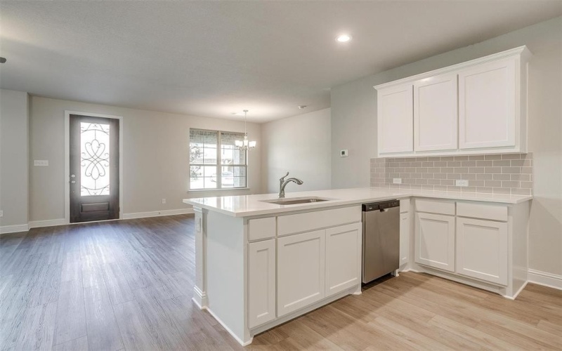 6817 Robert Reed Drive, Arlington, TX 76001, 3 Bedrooms Bedrooms, ,2 BathroomsBathrooms,Residential,For Sale,6817 Robert Reed Drive,0,20968614