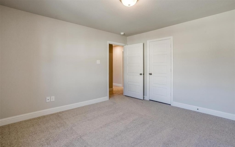 6817 Robert Reed Drive, Arlington, TX 76001, 3 Bedrooms Bedrooms, ,2 BathroomsBathrooms,Residential,For Sale,6817 Robert Reed Drive,0,20968614