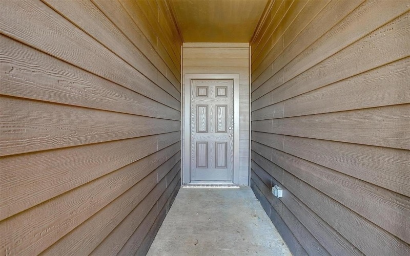 6817 Robert Reed Drive, Arlington, TX 76001, 3 Bedrooms Bedrooms, ,2 BathroomsBathrooms,Residential,For Sale,6817 Robert Reed Drive,0,20968614