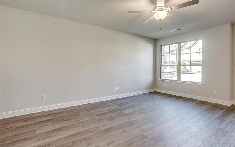 6817 Robert Reed Drive, Arlington, TX 76001, 3 Bedrooms Bedrooms, ,2 BathroomsBathrooms,Residential,For Sale,6817 Robert Reed Drive,0,20968614