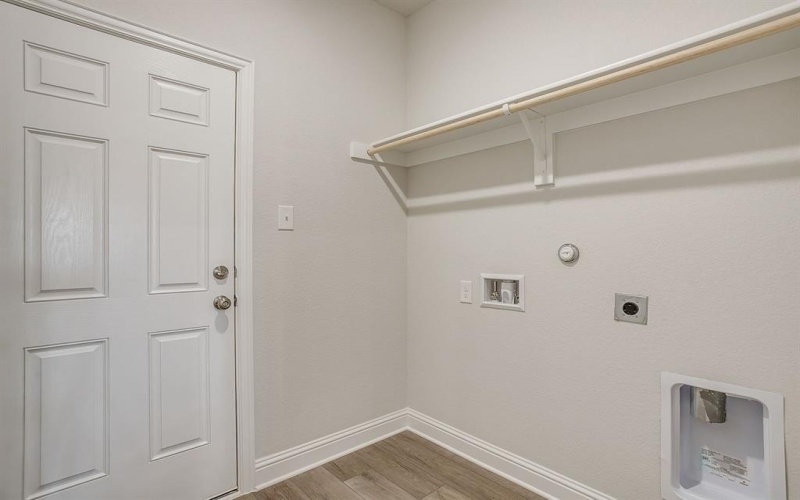 6819 Robert Reed Drive, Arlington, TX 76001, 3 Bedrooms Bedrooms, ,2 BathroomsBathrooms,Residential,For Sale,6819 Robert Reed Drive,0,20968625