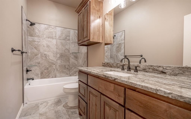 2600 Creek Drive, Granbury, TX 76048, 3 Habitaciones Habitaciones , ,2 BañosBaños,Residential,En Venta,2600 Creek Drive,20969878