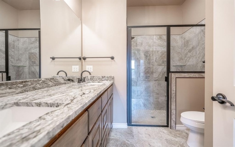 2600 Creek Drive, Granbury, TX 76048, 3 Habitaciones Habitaciones , ,2 BañosBaños,Residential,En Venta,2600 Creek Drive,20969878
