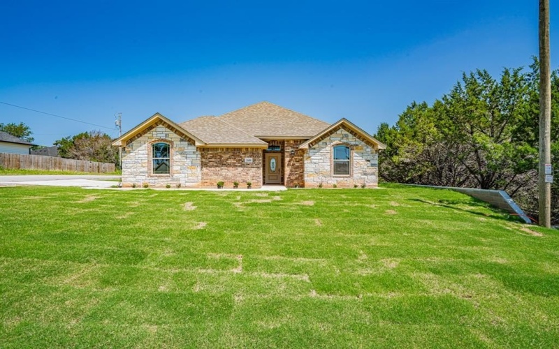 2600 Creek Drive, Granbury, TX 76048, 3 Habitaciones Habitaciones , ,2 BañosBaños,Residential,En Venta,2600 Creek Drive,20969878
