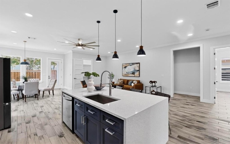 10916 Cade Road, Dallas, TX 75217, 3 Bedrooms Bedrooms, ,2 BathroomsBathrooms,Residential,For Sale,10916 Cade Road,20967539