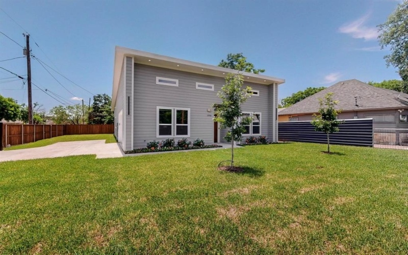 10916 Cade Road, Dallas, TX 75217, 3 Bedrooms Bedrooms, ,2 BathroomsBathrooms,Residential,For Sale,10916 Cade Road,20967539