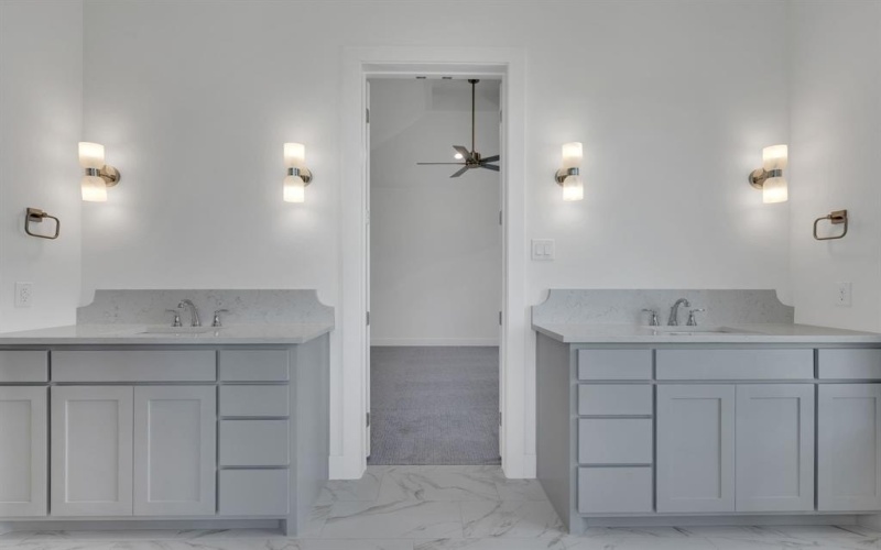 6031 Maplewood Boulevard, Midlothian, TX 76065, 4 Bedrooms Bedrooms, ,5 BathroomsBathrooms,Residential,For Sale,6031 Maplewood Boulevard,0,20969082