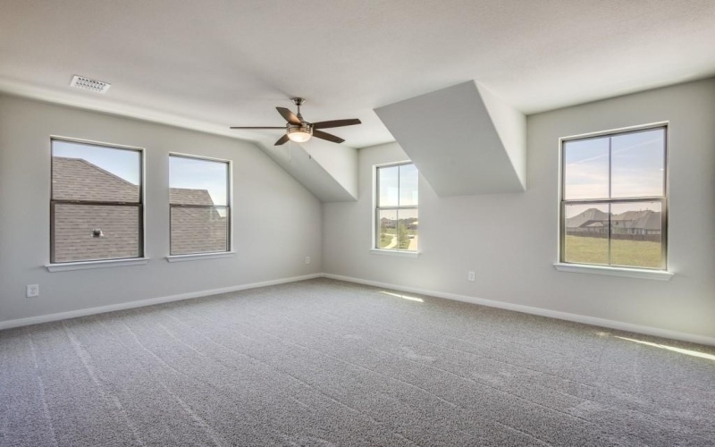 1904 Holland Drive, Van Alstyne, TX 75495, 4 Bedrooms Bedrooms, ,5 BathroomsBathrooms,Residential,For Sale,1904 Holland Drive,20970008