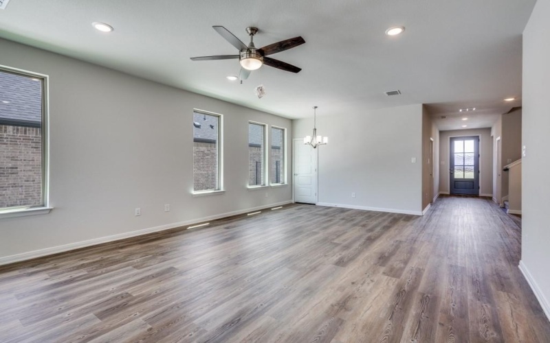 1904 Holland Drive, Van Alstyne, TX 75495, 4 Bedrooms Bedrooms, ,5 BathroomsBathrooms,Residential,For Sale,1904 Holland Drive,20970008