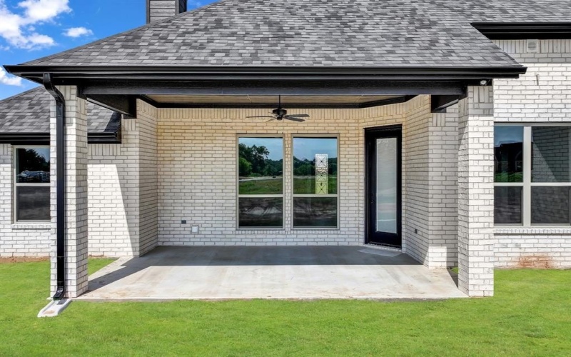 2000 Forest Bridge Drive, Azle, TX 76020, 4 Habitaciones Habitaciones , ,2 BañosBaños,Residential,En Venta,2000 Forest Bridge Drive,0,20970043