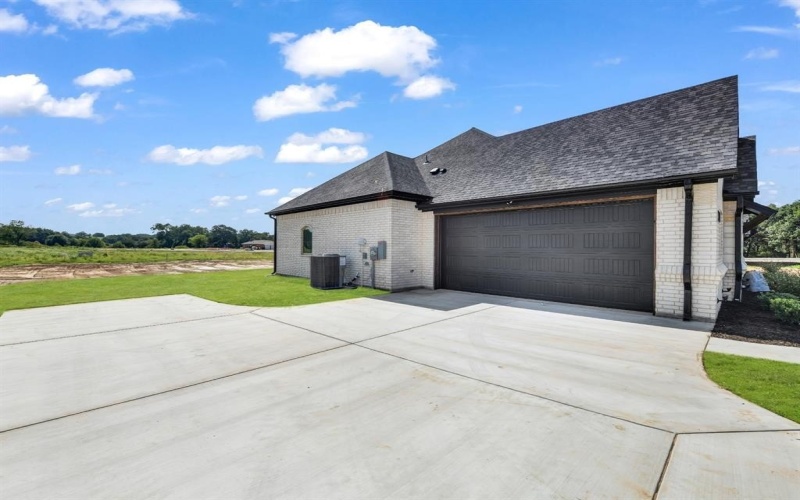 2000 Forest Bridge Drive, Azle, TX 76020, 4 Habitaciones Habitaciones , ,2 BañosBaños,Residential,En Venta,2000 Forest Bridge Drive,0,20970043
