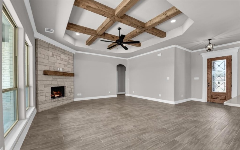 2000 Forest Bridge Drive, Azle, TX 76020, 4 Habitaciones Habitaciones , ,2 BañosBaños,Residential,En Venta,2000 Forest Bridge Drive,0,20970043