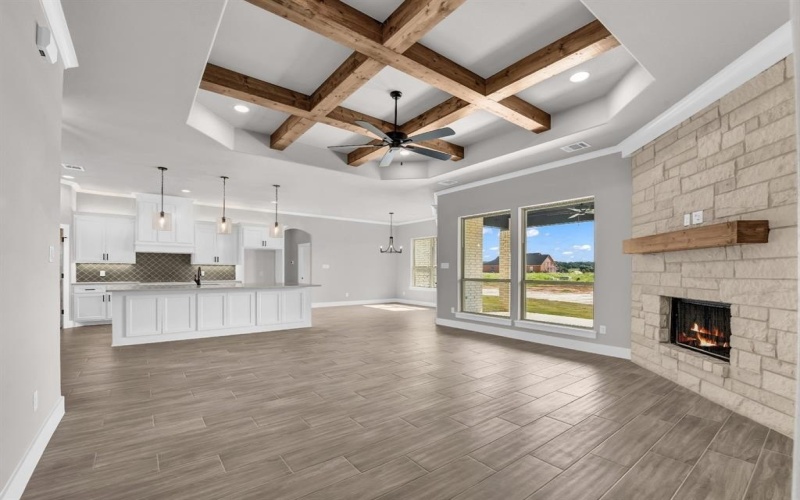 2000 Forest Bridge Drive, Azle, TX 76020, 4 Habitaciones Habitaciones , ,2 BañosBaños,Residential,En Venta,2000 Forest Bridge Drive,0,20970043