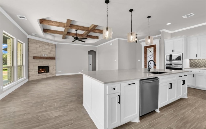 2000 Forest Bridge Drive, Azle, TX 76020, 4 Habitaciones Habitaciones , ,2 BañosBaños,Residential,En Venta,2000 Forest Bridge Drive,0,20970043