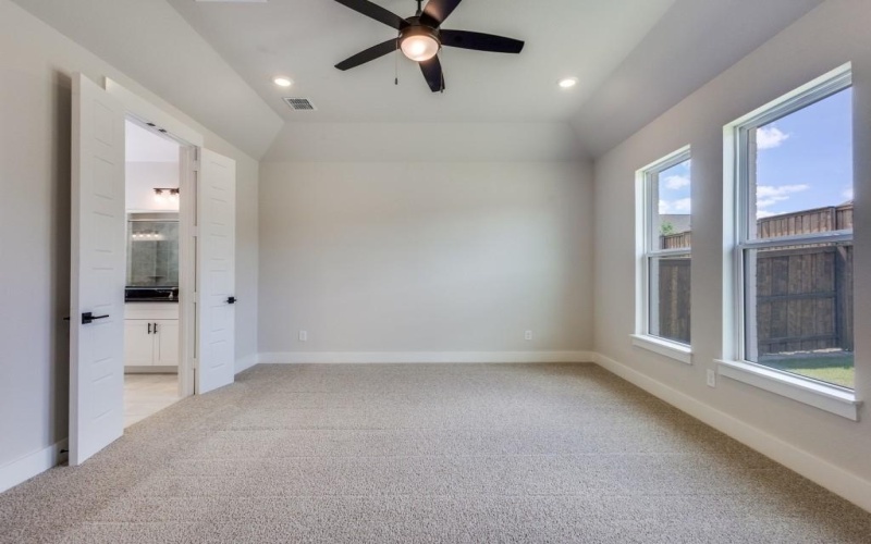 1510 Angus Trail, Van Alstyne, TX 75495, 4 Bedrooms Bedrooms, ,5 BathroomsBathrooms,Residential,For Sale,1510 Angus Trail,20970057