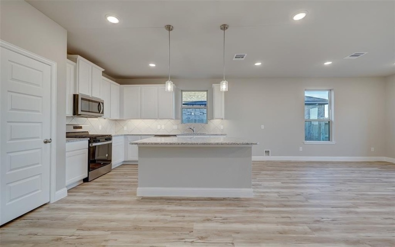 3104 Dixondale Drive, Fort Worth, TX 76108, 3 Bedrooms Bedrooms, ,2 BathroomsBathrooms,Residential,For Sale,3104 Dixondale Drive,20970096
