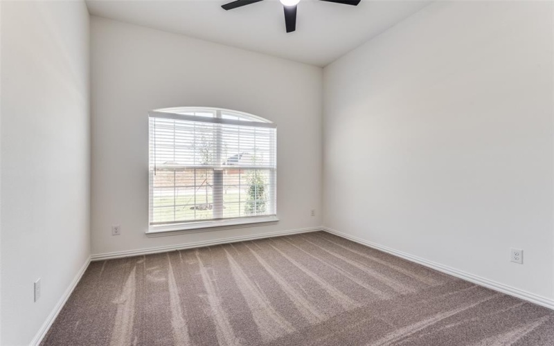 3317 St James, Lancaster, TX 75134, 4 Habitaciones Habitaciones , ,2 BañosBaños,Residential,En Venta,3317 St James,20970104