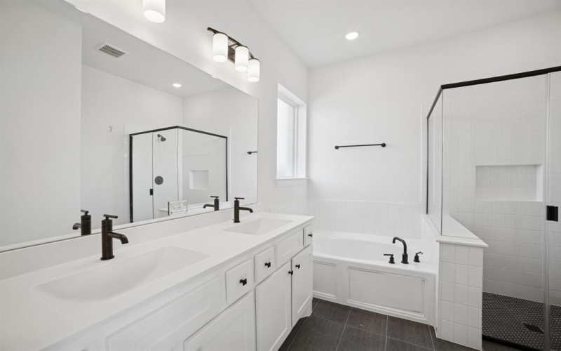 2020 Tolleson Drive, Fort Worth, TX 76008, 3 Habitaciones Habitaciones , ,2 BañosBaños,Residential,En Venta,2020 Tolleson Drive,0,20970167