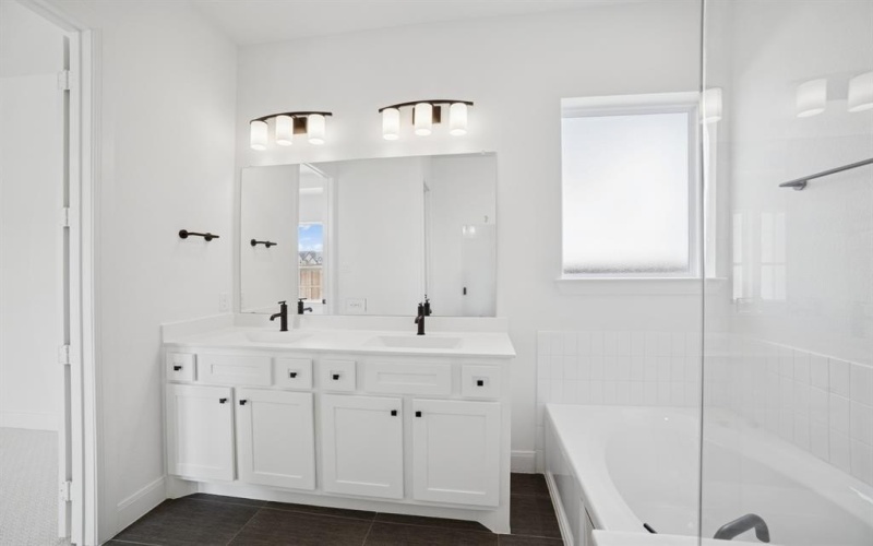 2020 Tolleson Drive, Fort Worth, TX 76008, 3 Habitaciones Habitaciones , ,2 BañosBaños,Residential,En Venta,2020 Tolleson Drive,0,20970167