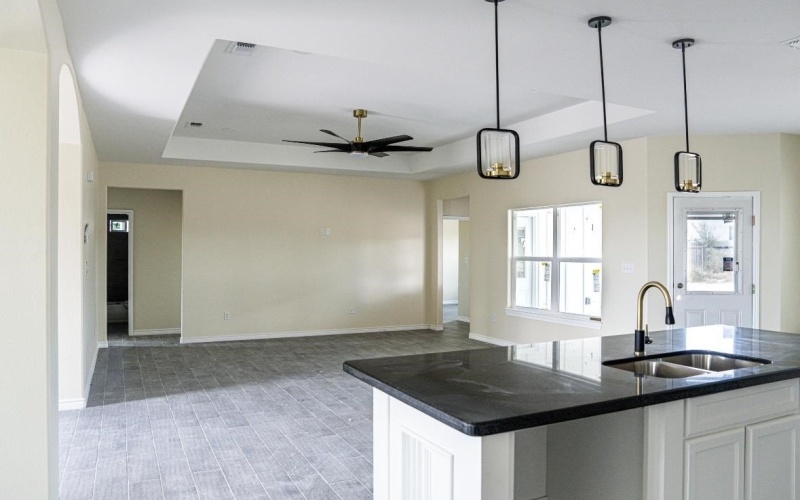 118 Little Bighorn, Del Rio, TX 78840-2211, 4 Habitaciones Habitaciones , ,3 BañosBaños,Residential,En Venta,118 Little Bighorn,0,207178