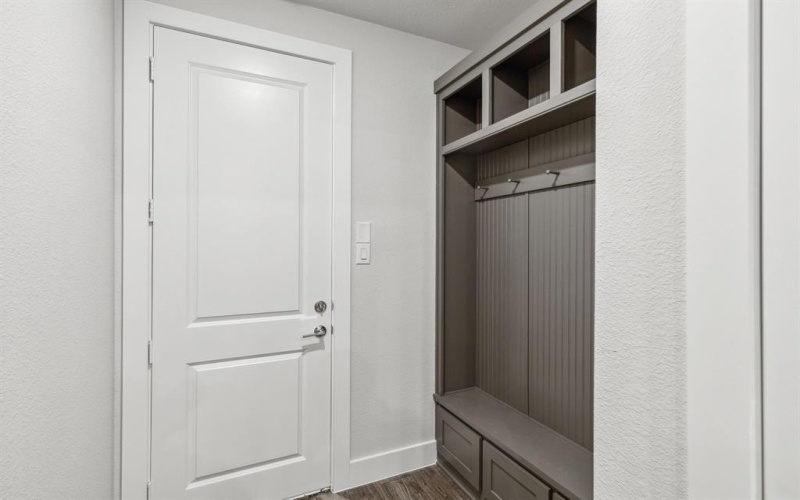 8221 Emsworth Drive, Dallas, TX 75231, 3 Habitaciones Habitaciones , ,2 BañosBaños,Residential,En Venta,8221 Emsworth Drive,20970529