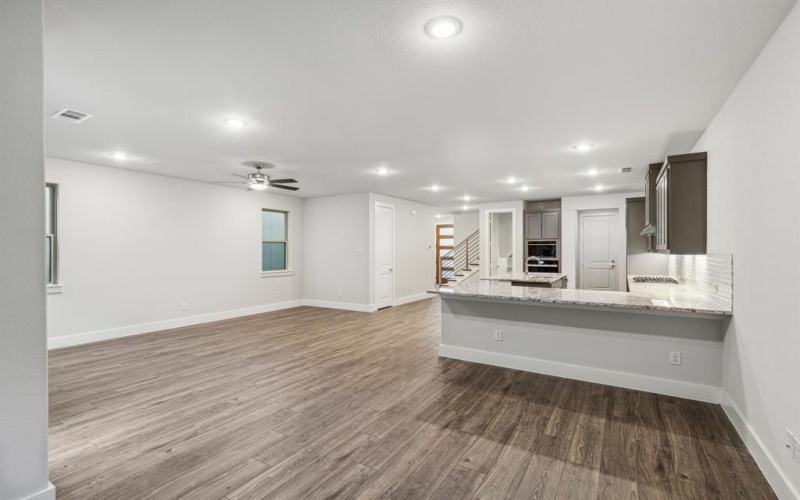 8221 Emsworth Drive, Dallas, TX 75231, 3 Habitaciones Habitaciones , ,2 BañosBaños,Residential,En Venta,8221 Emsworth Drive,20970529