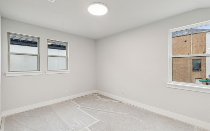 8221 Emsworth Drive, Dallas, TX 75231, 3 Habitaciones Habitaciones , ,2 BañosBaños,Residential,En Venta,8221 Emsworth Drive,20970529